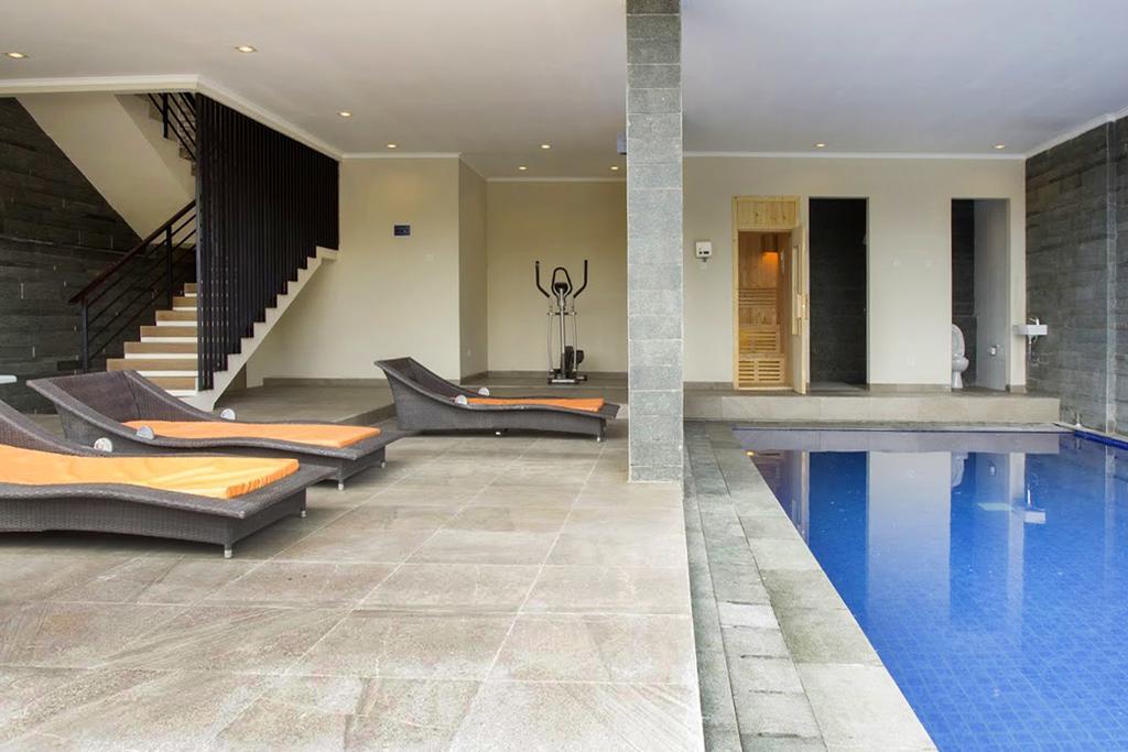 Daily Home Villa Dago Bandung Esterno foto
